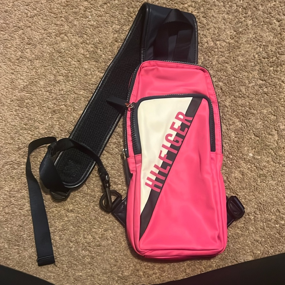 Tommy Hilfiger Crossbody Bag
